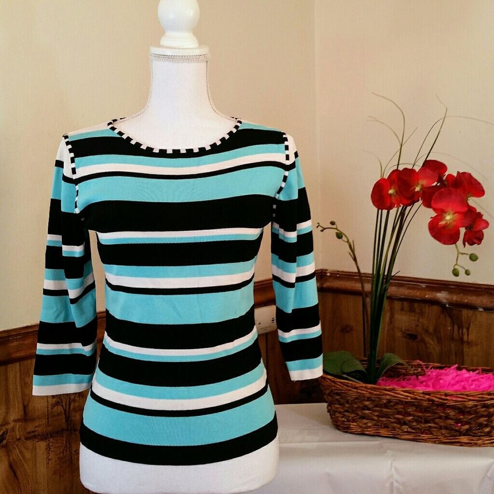 Dress barn multicolored sweater top